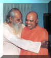 with_swami_satchidananda.jpg (100965 bytes)